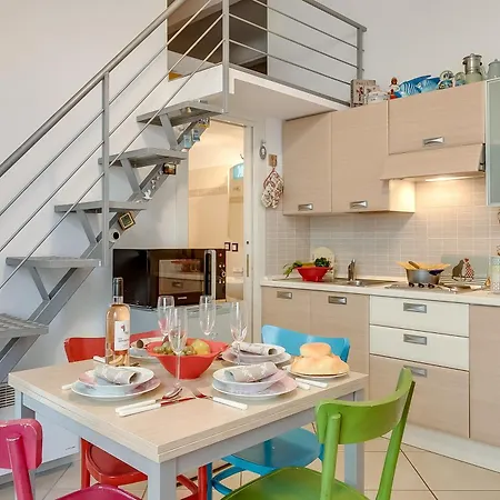 A Casa Di Betty - Duplex In Town - Happy *